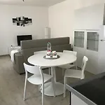 아파트 Proche Avec Au 1er Etage Et 1 Au 2eme Etage Avec Baignoire Berck
