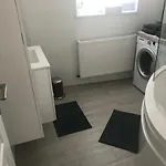 Proche Avec Au 1er Etage Et 1 Au 2eme Etage Avec Baignoire Berck