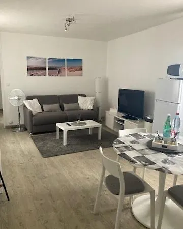Proche Apartament